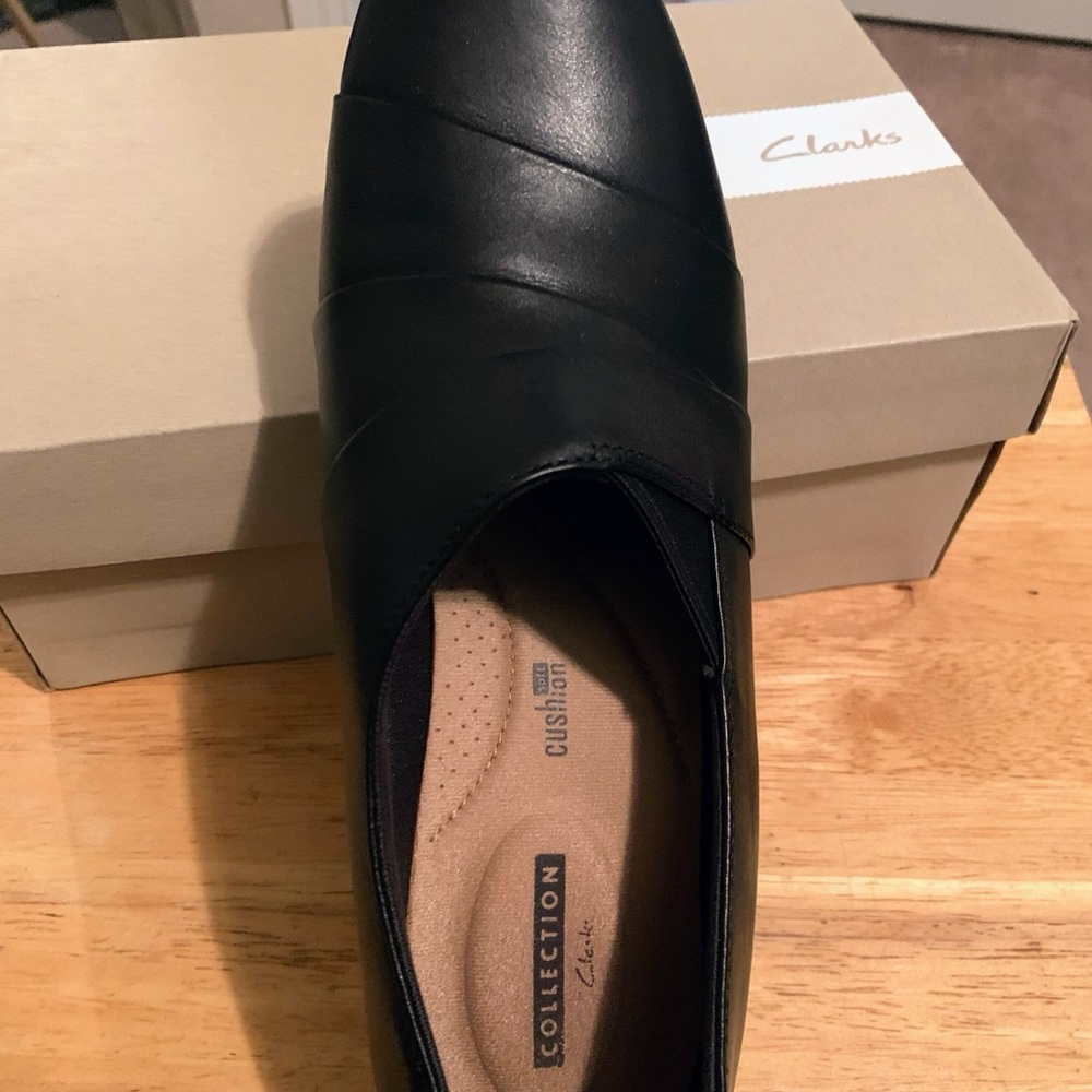 Clarks, new, women’s comfort shoe, size 9M